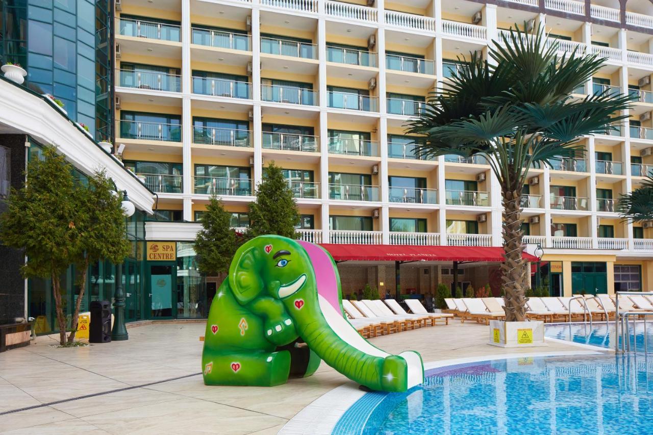 Planeta Hotel & Aquapark Free Beach Access Napospart Kültér fotó The swimming pool at the hotel