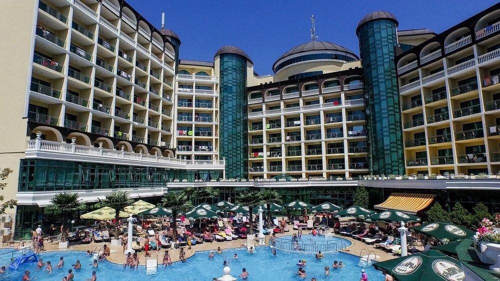 Planeta Hotel & Aquapark Free Beach Access Napospart Kültér fotó The Royal Paradise Hotel and Spa