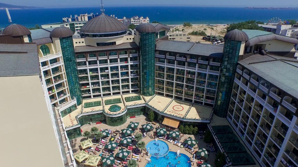 Planeta Hotel & Aquapark Free Beach Access Napospart Kültér fotó Royal Holiday Palace