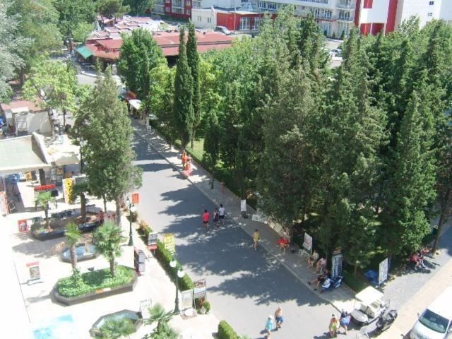 Planeta Hotel & Aquapark Free Beach Access Napospart Kültér fotó The main square of the town